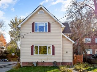 621 E Chicago St, Elgin, IL 60120