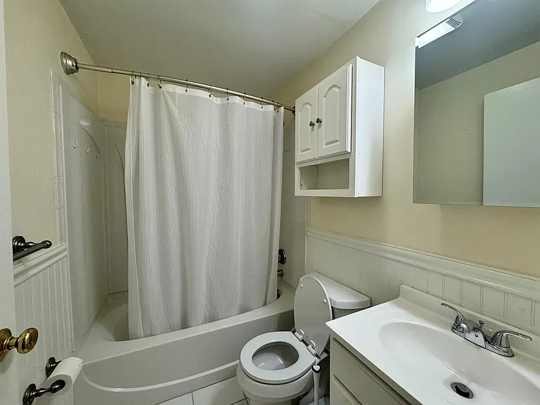 82 Highland Ave — Photo 8