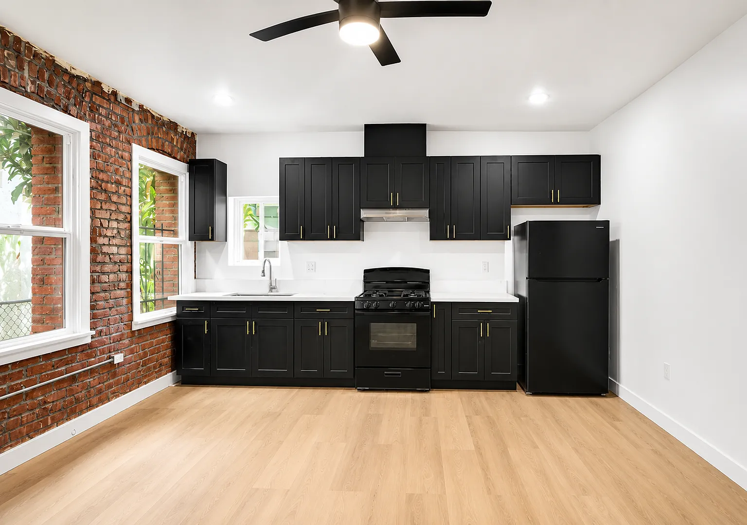 766 North Van Ness Ave., Llc — Photo 2