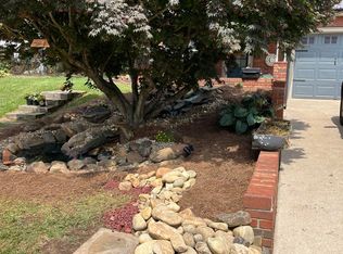 141 Elizabeth St, Canton, NC 28716