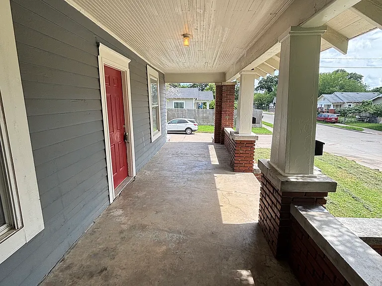 703 N Atlanta Ave — Photo 3