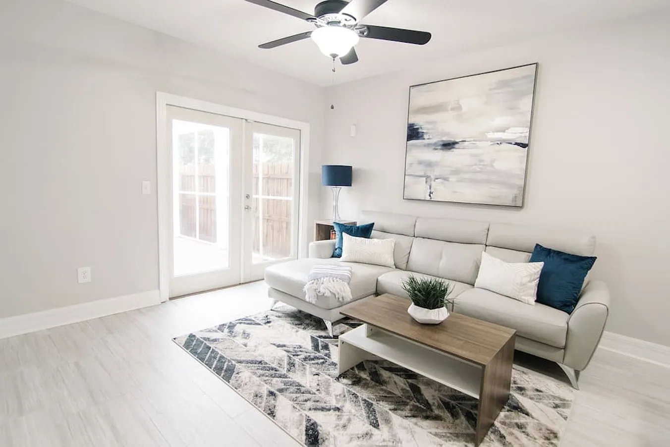 2 bed, $4,050 — Photo 4