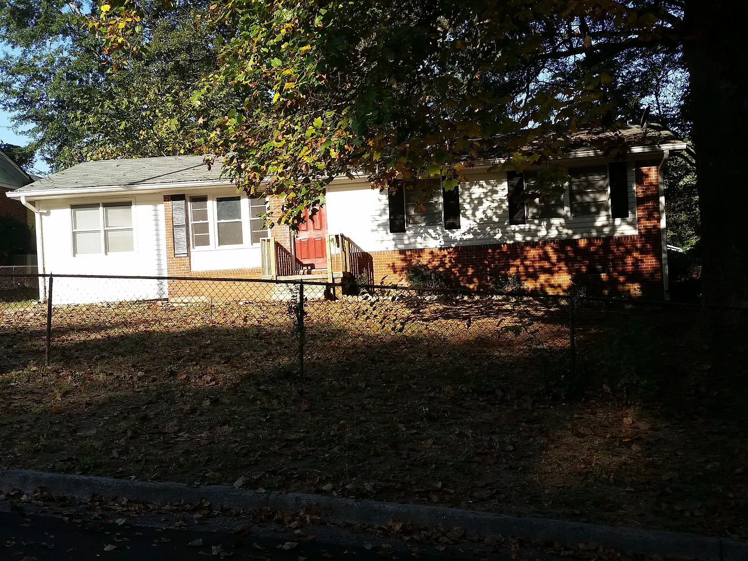 3233 Renault Rd SE photo 1