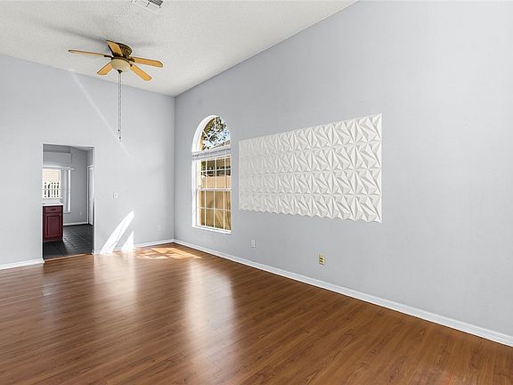2nd image of 13933 Huntwick Dr