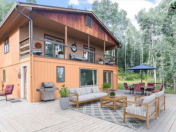 2nd image of 3752 Mariposa Ln