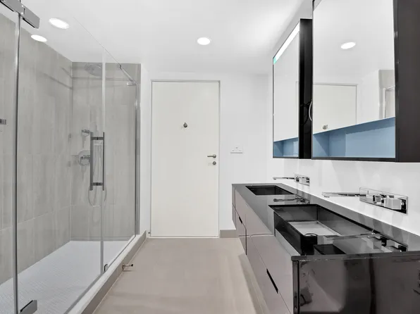 459 West 18th Street image 12 of 22