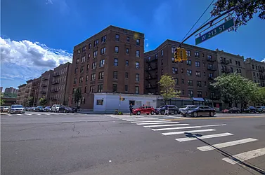 5008 Broadway in Inwood