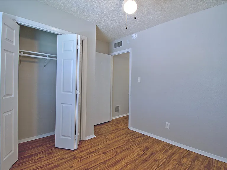 1707 Onion Creek Village Dr #A — Photo 17