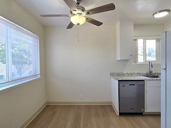 3rd image of 3579 Agate Dr #7