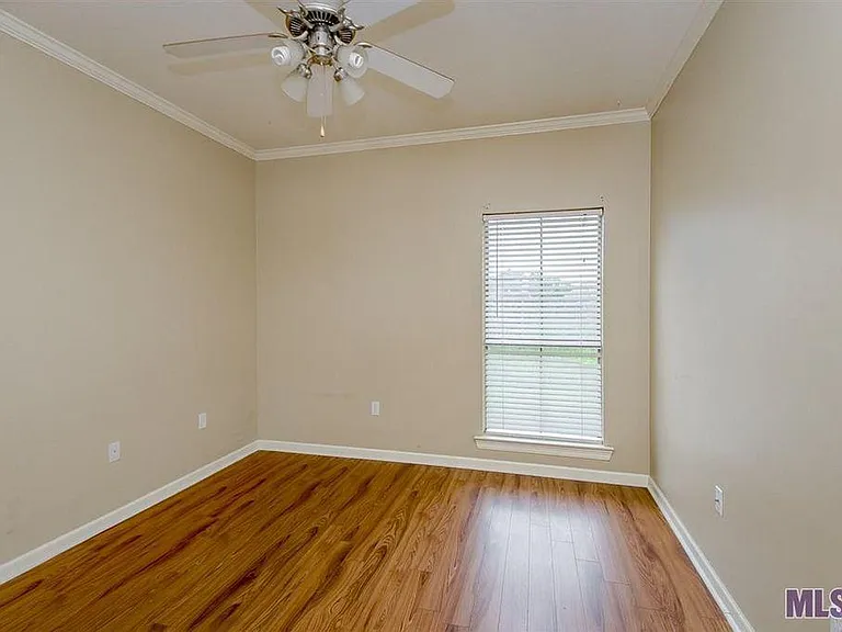 10418 Springridge Ave — Photo 14