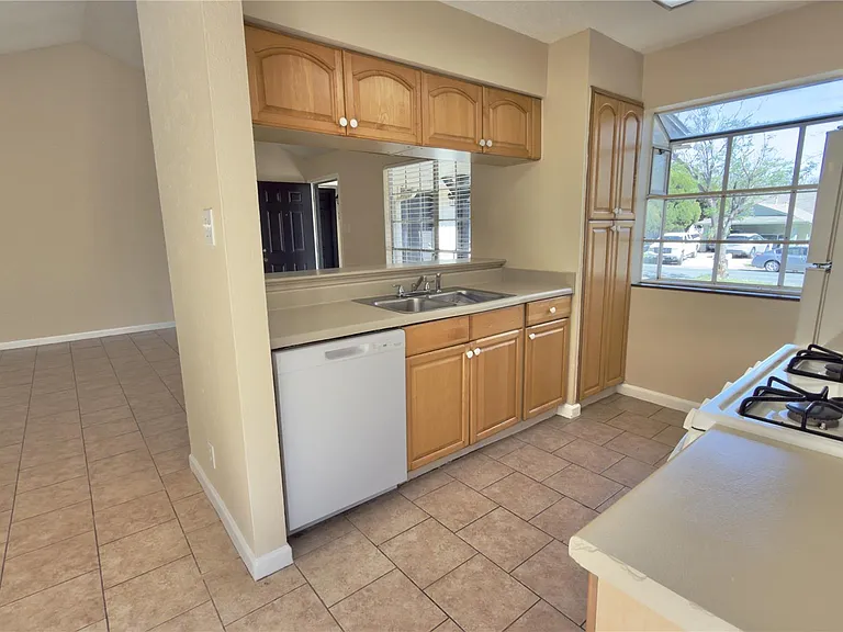 10708 Lanshire Dr #A — Photo 3