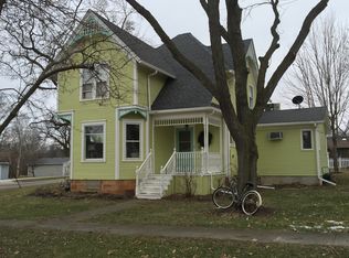 208 E Front St, Newark, IL 60541