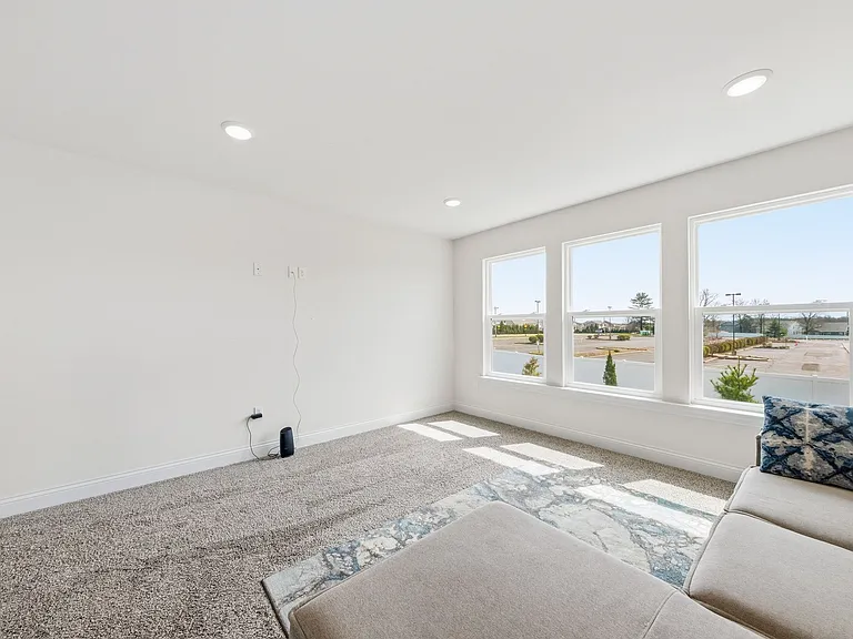 106 Sommerset Ct — Photo 18