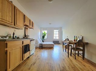 126 E 4th St APT 14, New York, NY 10003