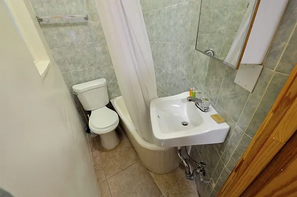 Rented by Eisenberg Exclusives | media 50