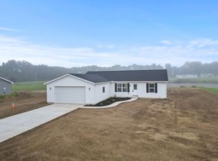 1161 E Dove Ln, Milford, IN 46542