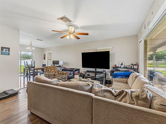 5th image of 2109 W ERNA DRIVE