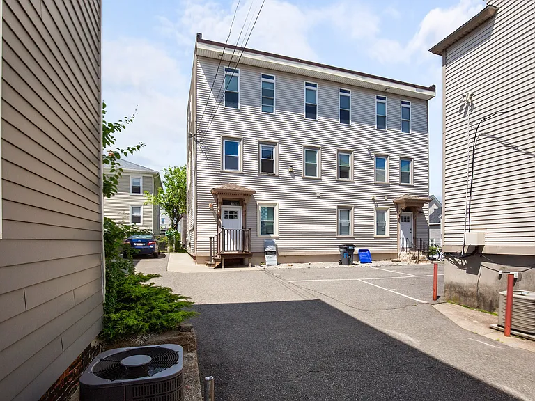 14 Trenton St #1 — Photo 28