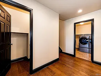 3383 Mount Royal Dr — Photo 31