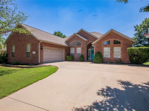 4791 W Plymouth Rock Pl, Fayetteville, AR 72704