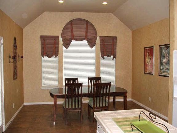 5th image of 1821 Flatwood Dr