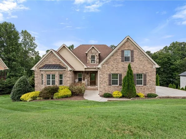 8539 Sheppards Run Dr, Kernersville, NC 27284