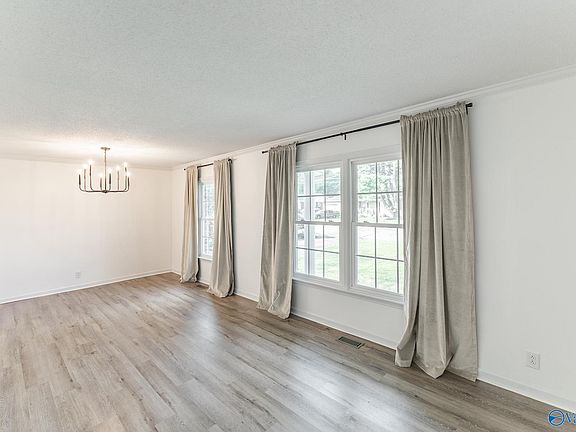 5th image of 11315 Crestfield Dr SE