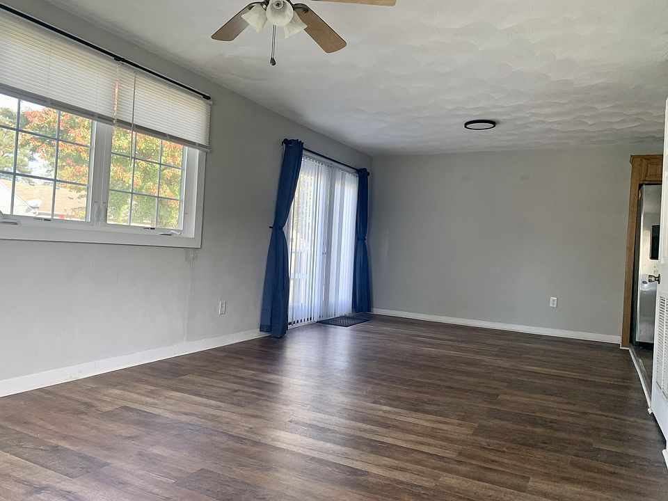 2nd image of 10 Appomattox Ave