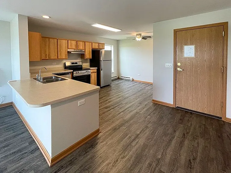 ST JAMES SENIOR APARTMENTS — Photo 10