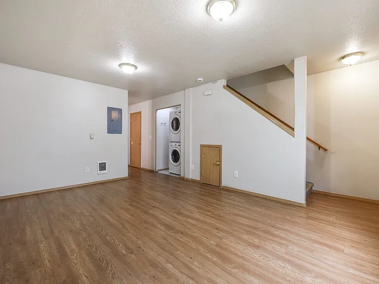 2338 SE 89th Ave — Photo 6