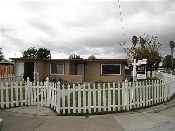 3rd image of 14351 Jerilyn Dr
