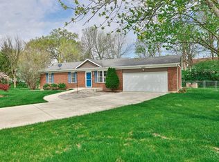 5829 Patrick Henry Dr, Milford, OH 45150
