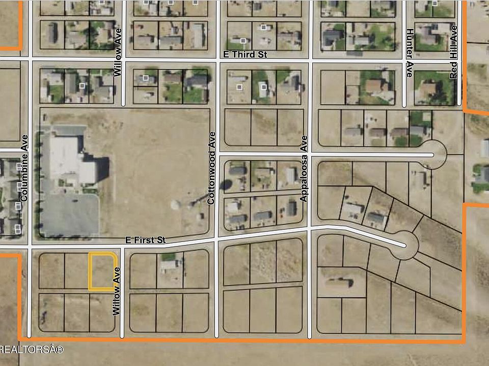 1st image of E 1st St