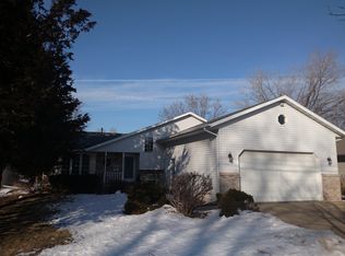 520 Lamers Rd, Kimberly, WI 54136