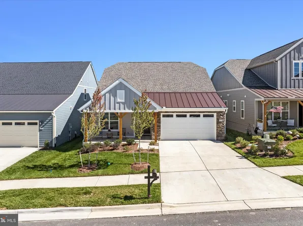 129 Cowbird St, Lake Frederick, VA 22630