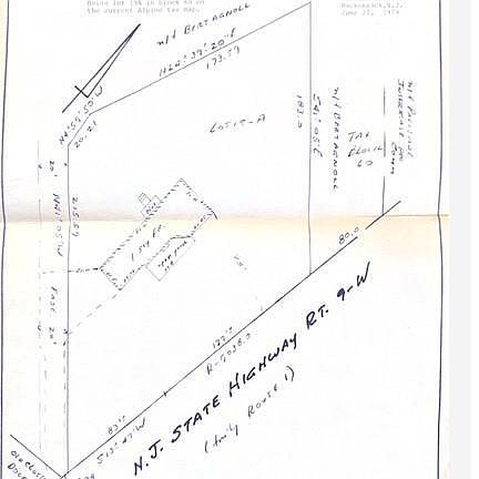 3rd image of 35 Old Dock Rd