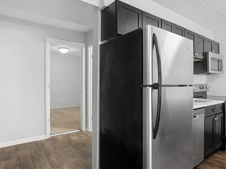 6007 N Kenmore Ave — Photo 5