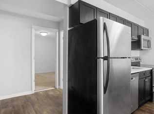 The 6007 Kenmore, Chicago, IL 60660