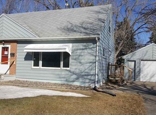 1613 7th St SW, Minot, ND 58701