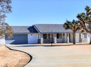 10925 Sonora Rd, Phelan, CA 92371