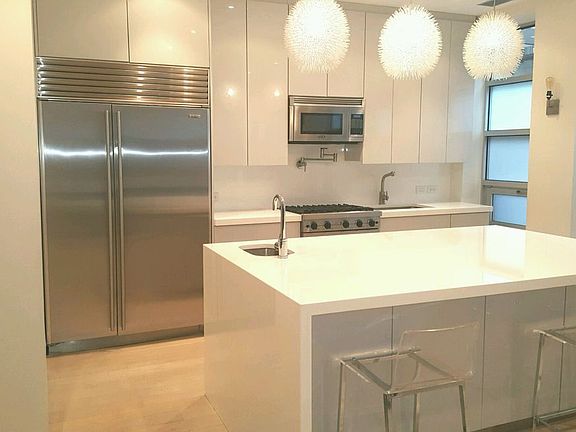 3rd image of 433 E 74th St #1B