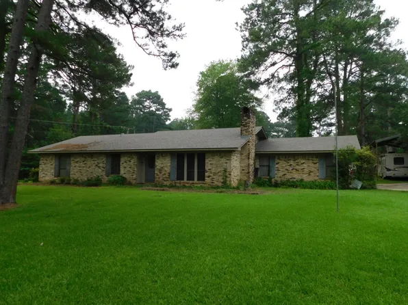 159 Academy Dr, Springhill, LA 71075