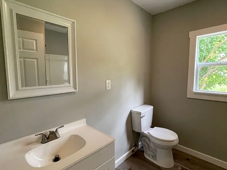 2749 W Washita St — Photo 16
