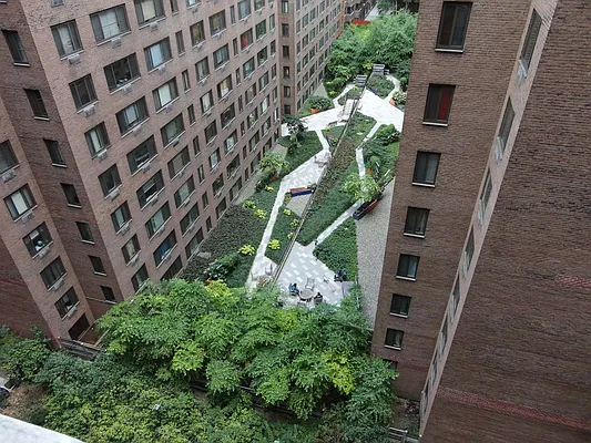 Rented by Owner | media 40