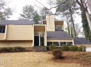 395 Hunnicutt Rd SE, Mableton, GA 30126