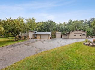 311 2nd St SW, Buffalo, MN 55313