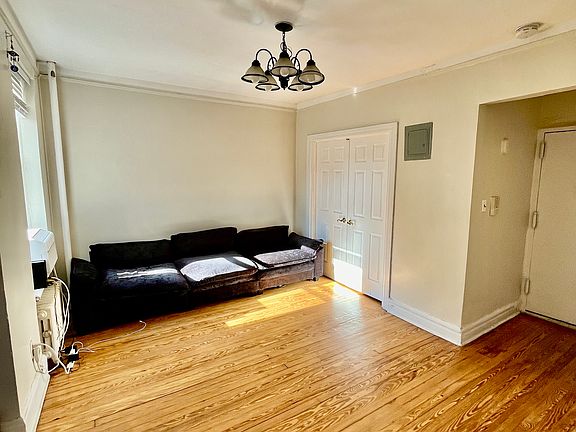 2nd image of 410 E 117th St #4
