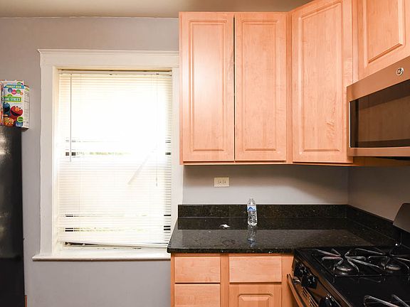 5th image of 3606 W Sunnyside Ave APT 2