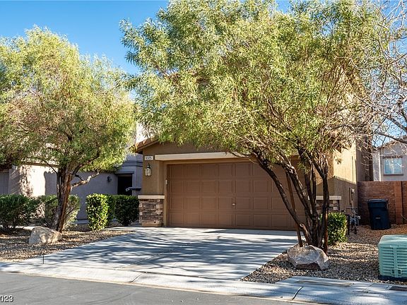 3rd image of 9325 Wild Lariat Ave