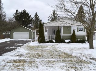 5756 Iroquois Dr, Howell, MI